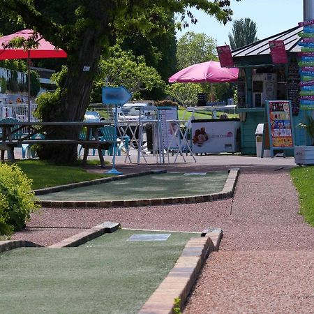 Maison Familiale Vue Lac Avec Jardin - A 10Mn Du Lac Et Stations De Ski Apartment Publier Ngoại thất bức ảnh